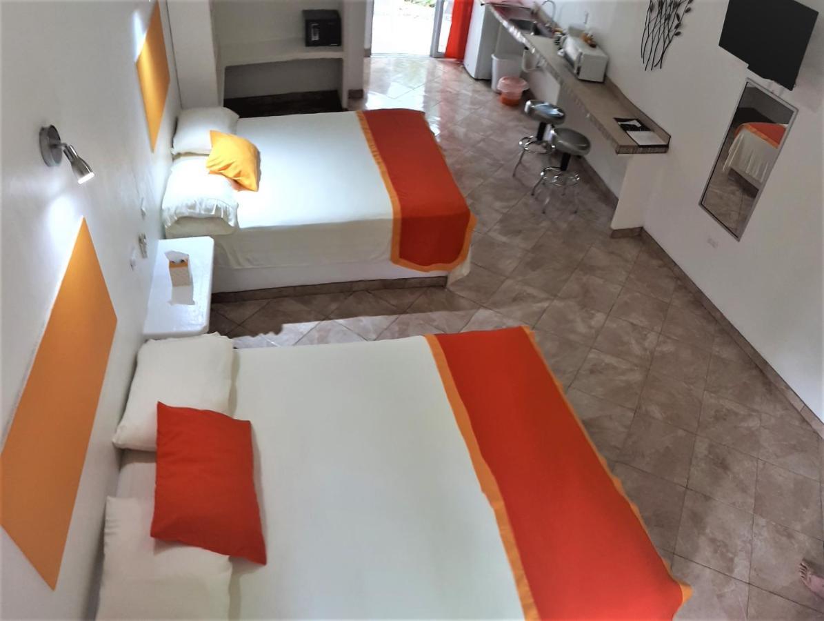 Tropical Paradise Bungalows Pital  Dış mekan fotoğraf